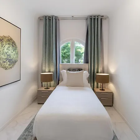 Apartamento - - Sleeps 5 - Seaside