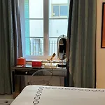 Appartement - - Sleeps 5 - Seaside