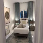 Appartement - - Sleeps 5 - Seaside