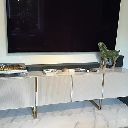 - - Sleeps 5 - Seaside * Cannes