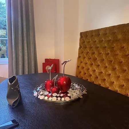 - - Sleeps 5 - Seaside *