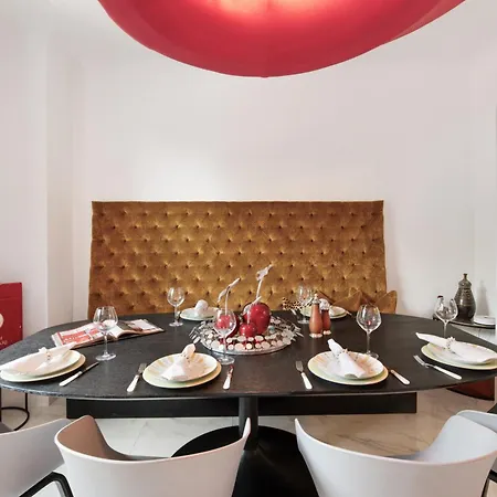 - - Sleeps 5 - Seaside * Cannes