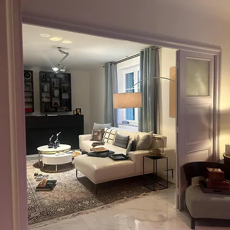 - - Sleeps 5 - Seaside Appartement